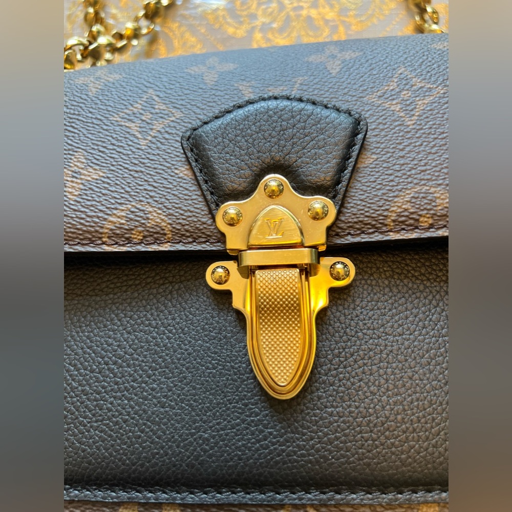 … VICTOIRE - Picture 12 of 15